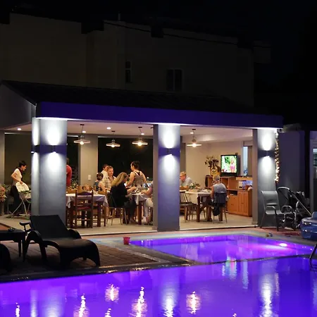 וילה Platoni Elite יאליסוס
